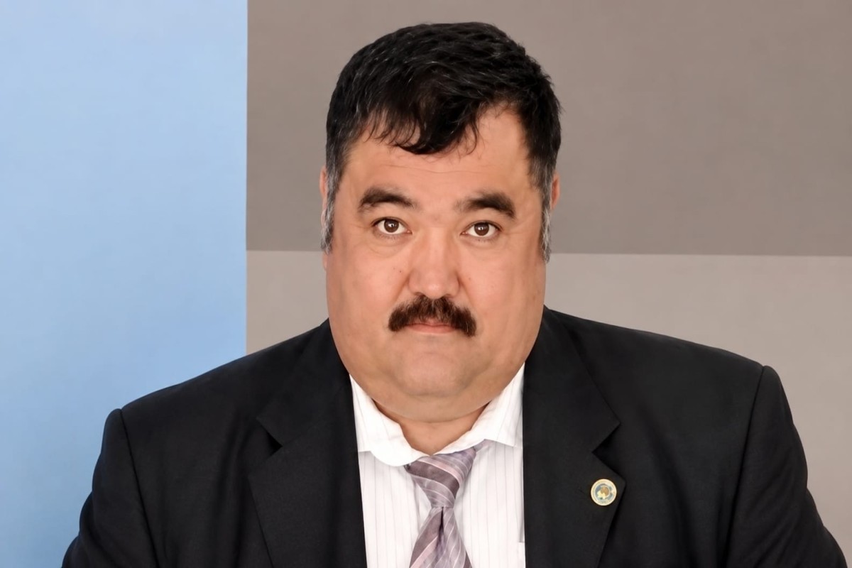 Özbək politoloq Azamat Seitov