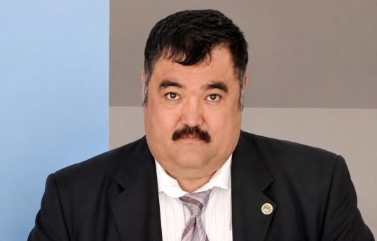Özbək politoloq Azamat Seitov