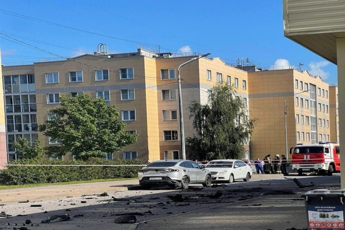 Car blown up in St. Petersburg, serviceman killed - <span class="red_color">PHOTO