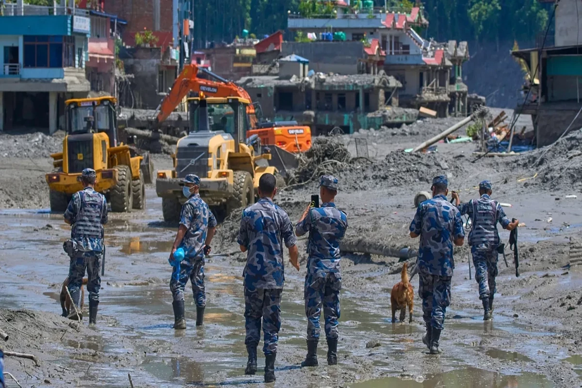 Nepalda daşqında ölənlərin sayı 538 nəfərə çatıb, Çinlə sərhəddə su bəndi dağılıb