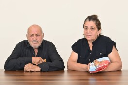 Emin Əmrullayev Xankəndidə vətəndaşları qəbul edib