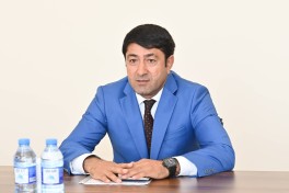 Emin Əmrullayev Xankəndidə vətəndaşları qəbul edib