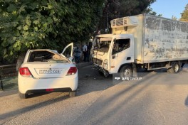 Şirvanda iki avtomobil toqquşub, ölən və yaralanan var
