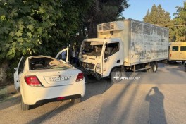 Şirvanda iki avtomobil toqquşub, ölən və yaralanan var