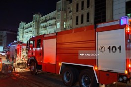 Bakıda obyektdə yanğın baş verib - FOTO 