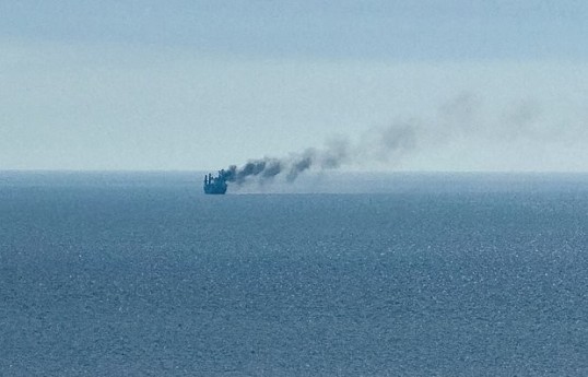 Oman sahillərində daha bir tanker mərmi atəşinə məruz qalıb