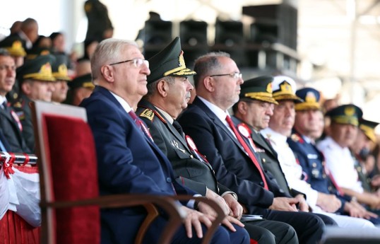 Zakir Həsənov Türkiyədə hərbi məktəblərin buraxılış mərasimlərində iştirak edib