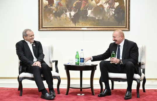 Məsud Pezeşkian, Prezident İlham Əliyev