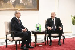 Prezident İlham Əliyev Bişkekdə Kasım-Jomart Tokayevlə görüşüb - YENİLƏNİB 