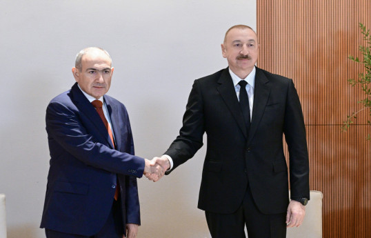 Ermənistan Respublikasının Baş naziri Nikol Paşinyan və Prezident İlham Əliyev