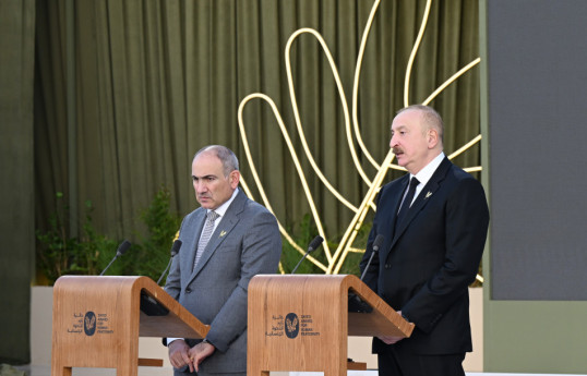 Ermənistanın Baş naziri Nikol Paşinyan və Prezident İlham Əliyev