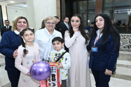 Gəncə Dövlət Milli Dram Teatrında “İsi və Piti” animasiya serialının premyerası olub