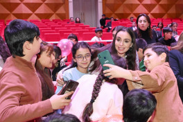 Gəncə Dövlət Milli Dram Teatrında “İsi və Piti” animasiya serialının premyerası olub