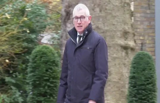 Böyük Britaniya Baş nazirinin ofisinin kommunikasiyalar üzrə direktoru- Tim Allan