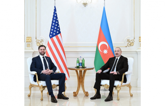 ABŞ Vitse-prezidenti Ceyms Devid Vens, Prezident İlham Əliyev