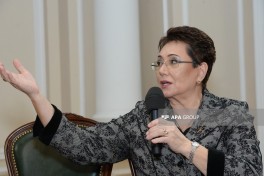 Xalq yazıçısı Elmira Axundovanın yaradıcılıq gecəsi keçirilib - FOTO 