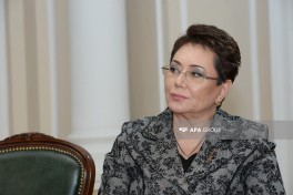 Xalq yazıçısı Elmira Axundovanın yaradıcılıq gecəsi keçirilib - FOTO 
