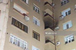 Bakıda çoxmərtəbəli yaşayış binasında yanğın baş verib  - FOTO  - VİDEO  - YENİLƏNİB-1 