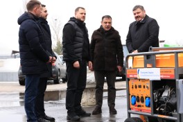 Azərbaycandan Ukraynaya göndərilən generatorlar İrpen şəhərinə verilib