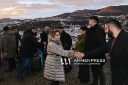 Azərbaycan nümayəndə heyəti "Sülh körpüsü" dəyirmi masasında iştirak etmək üçün Ermənistana gedib - FOTO  - VİDEO 