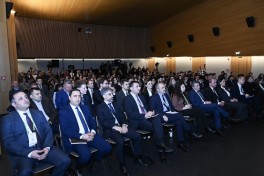 Ceyhun Bayramov Münxen Təhlükəsizlik Konfransı çərçivəsində panel müzakirələrində çıxış edib