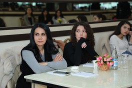 Teleradio Akademiyasında “Ekran-efirdə ədəbi tələffüz və publisistik üslub” mövzusunda təlim təşkil olunub