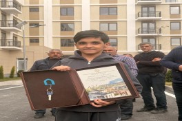 Növbəti köç karvanı Ağdama çatıb, evlərin açarları təqdim edilib - VİDEO  - YENİLƏNİB-1 