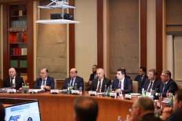 Ötən il dövlət borcuna xidmət xərclərinə 300 mln. manat qənaət edilib
