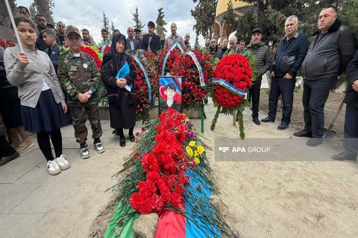 Birinci Qarabağ müharibəsində itkin düşən hərbçi Vüqar Babayevin qalıqları Göyçayda dəfn edilib - FOTO 