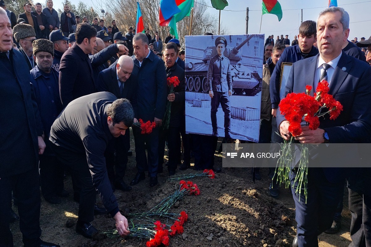 ​​​​​​​Birinci Qarabağ müharibəsində itkin düşən Rəsul Ağayevin nəşinin qalıqları Sabirabadda dəfn olunub - FOTO  - VİDEO 