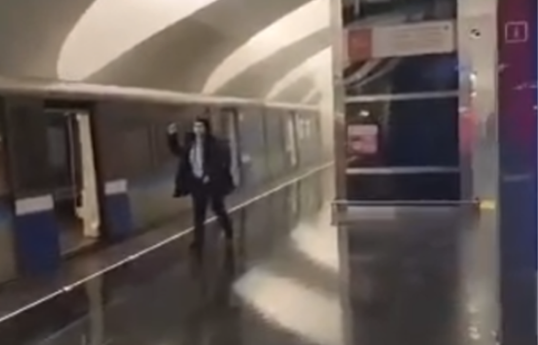 Moskva metrosunda partlayış olub - VİDEO 