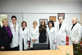 Leyla Əliyeva Tiranada uşaq evini və Universitet Xəstəxana Mərkəzini ziyarət edib