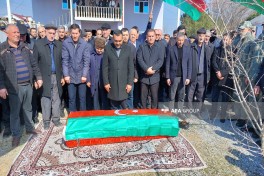 ​​​​​​​Birinci Qarabağ müharibəsində itkin düşən Rəsul Ağayevin nəşinin qalıqları Sabirabadda dəfn olunub - FOTO  - VİDEO 