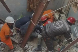 Pakistanda qaz partlayışı nəticəsində bina çöküb, azı 16 nəfər ölüb