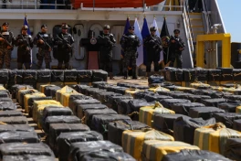 El-Salvadorda 6,6 ton kokain daşıyan gəmi ələ keçirilib