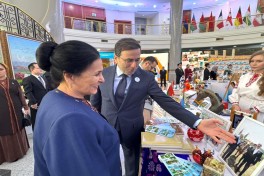 Azərbaycan səfirliyi Türkmənistanda beynəlxalq sərgidə iştirak edib