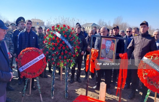 Xidməti vəzifəsini yerinə yetirərkən həlak olan FHN əməkdaşı dəfn olunub - FOTO  - VİDEO 