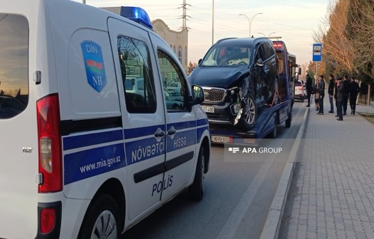 Gəncədə iki minik avtomobili toqquşub, xəsarət alanlar var - FOTO 