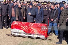 Xidməti vəzifəsini yerinə yetirərkən həlak olan FHN əməkdaşı dəfn olunub - FOTO  - VİDEO 