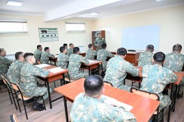 Müdafiə Nazirliyinin rəhbər heyəti hava hücumundan müdafiə bölmələrinin fəaliyyətini yoxlayıb
