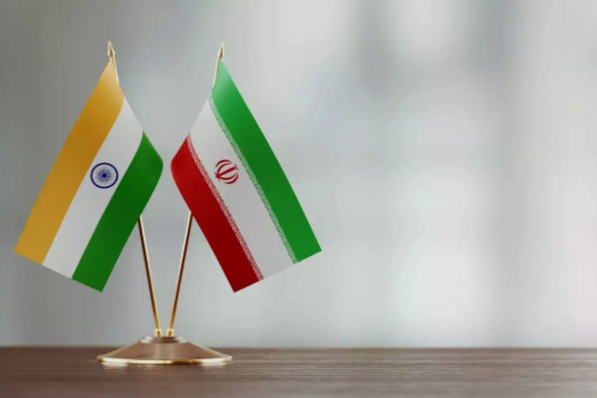 Hindistan vətəndaşlarını İranı tərk etməyə çağırıb