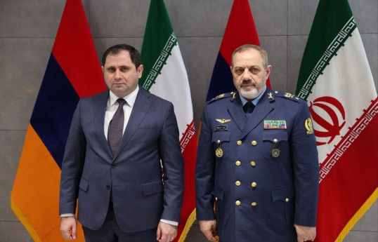 Ermənistanın müdafiə naziri Suren Papikyan, İran İslam Respublikasının müdafiə və silahlı qüvvələrə dəstək naziri Əziz Nəsirzadə