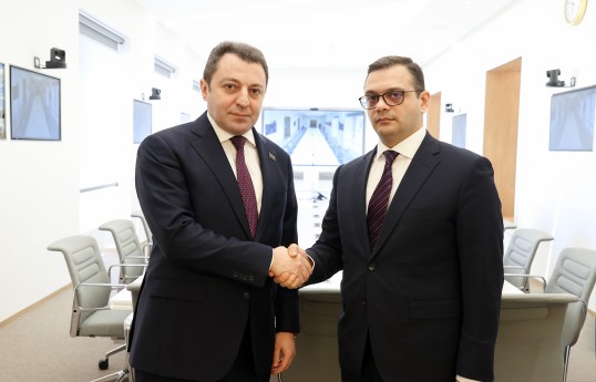 Azərbaycanın xarici işlər nazirinin müavini Elnur Məmmədov və Ermənistanın xarici işlər nazirinin müavini Robert Abisoğomonyan