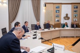 Azərbaycanla İran elektrik enerjisinin ixracı məsələsini müzakirə edib