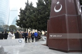 Fuat Oktay Bakıda Türk Şəhidliyini ziyarət edib - FOTO 
