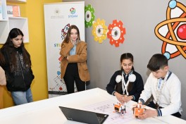 Leyla Əliyeva və Alena Əliyeva Quba şəhərində internat tipli ümumtəhsil məktəbini və STEAM mərkəzini ziyarət ediblər - FOTO 