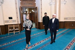 Leyla Əliyeva və Alena Əliyeva Qubada Cümə məscidini ziyarət ediblər