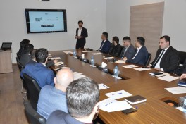 İRİA Biləsuvarda “Rəqəmsal savadlılıq və kibermaarifləndirmə” təlimləri keçirib