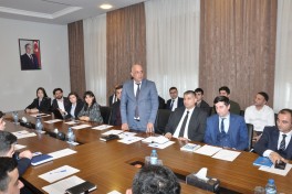 İRİA Biləsuvarda “Rəqəmsal savadlılıq və kibermaarifləndirmə” təlimləri keçirib