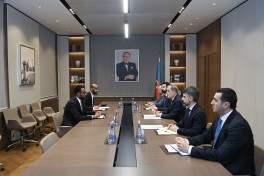Somalinin ilk rezident səfiri etimadnaməsinin surətini XİN rəhbərinə təqdim edib